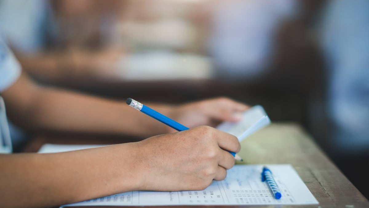 Read more about the article Acte necesare pentru înscrierea la clasa a IX-a