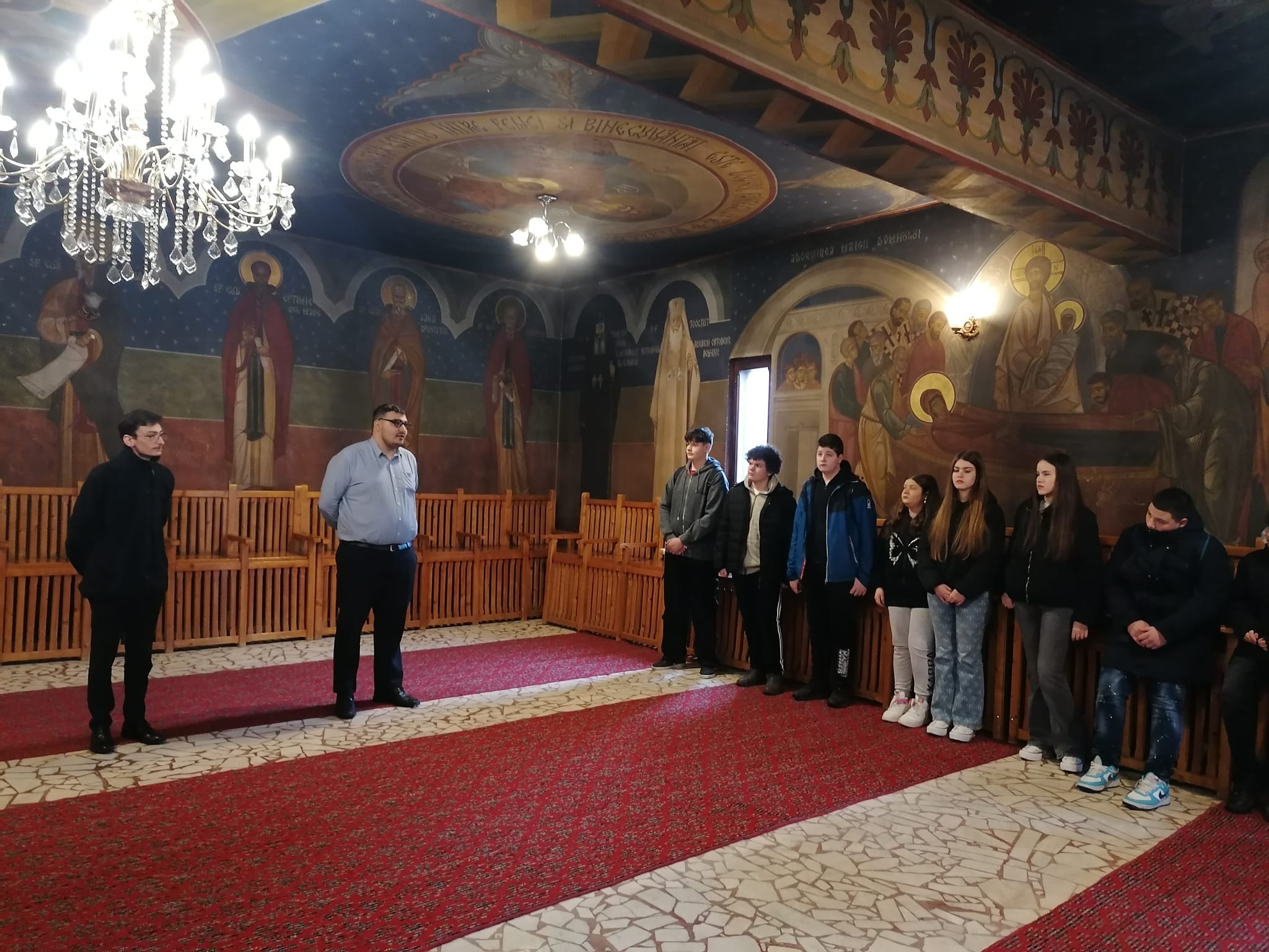 Read more about the article Clasa a VIII-a A, Școala Altfel, Mănăstirea Coșuna